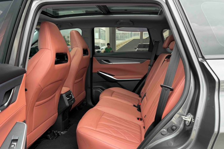 Used CHANGAN CS75 PLUS 2024 3rd Generation Champion Edition 1.5T Intelligent Drive Dynamic Model Interior 3