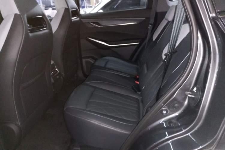 Used CHANGAN CS75 PLUS 2024 3rd Generation Champion Edition 1.5T Intelligent Drive Dynamic Model Interior 4
