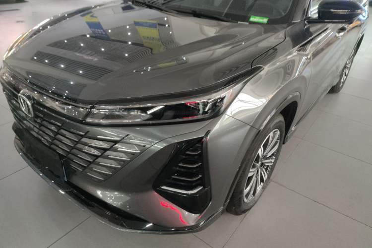 Used CHANGAN CS75 PLUS 2024 3rd Generation Champion Edition 1.5T Intelligent Drive Dynamic Model Left Front Headlight