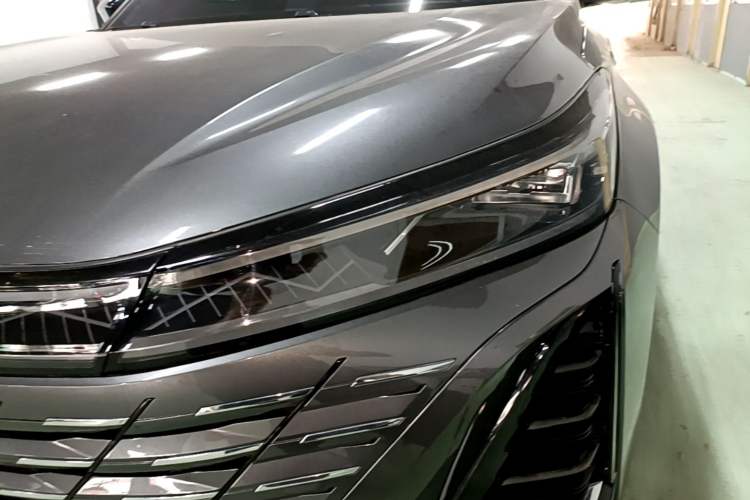 Used CHANGAN CS75 PLUS 2024 3rd Generation Champion Edition 1.5T Intelligent Drive Dynamic Model Left Front Headlight