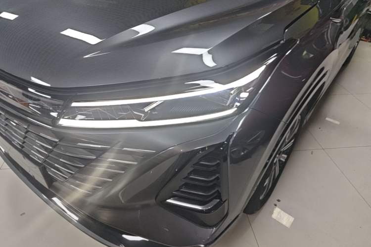 Used CHANGAN CS75 PLUS 2024 3rd Generation Champion Edition 1.5T Intelligent Drive Dynamic Model Left Front Headlight