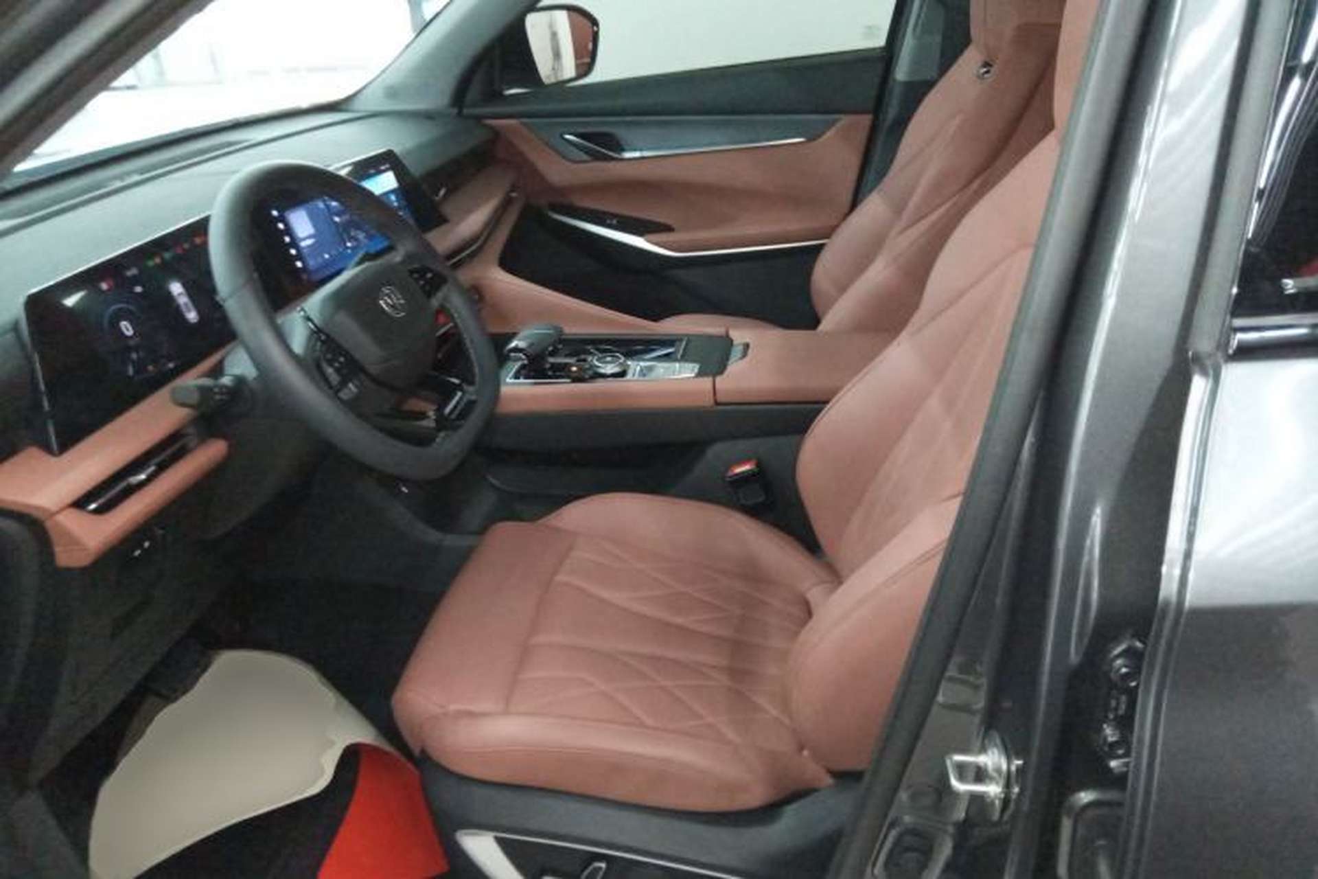 Used CHANGAN CS75 PLUS 2024 3rd Generation Champion Edition 1.5T Intelligent Drive Dynamic Model Left Front Seat
