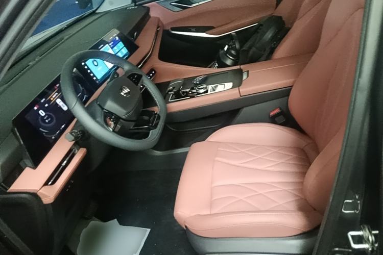 Used CHANGAN CS75 PLUS 2024 3rd Generation Champion Edition 1.5T Intelligent Drive Dynamic Model Left Front Seat