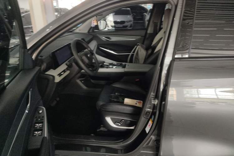Used CHANGAN CS75 PLUS 2024 3rd Generation Champion Edition 1.5T Intelligent Drive Dynamic Model Left Front Seat