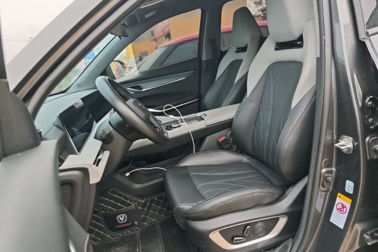 Used CHANGAN CS75 PLUS 2024 3rd Generation Champion Edition 1.5T Intelligent Drive Dynamic Model Left Front Seat