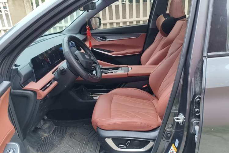 Used CHANGAN CS75 PLUS 2024 3rd Generation Champion Edition 1.5T Intelligent Drive Dynamic Model Left Front Seat