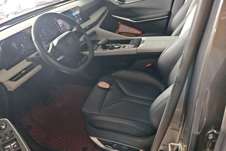 Used CHANGAN CS75 PLUS 2024 3rd Generation Champion Edition 1.5T Intelligent Drive Dynamic Model Left Front Seat