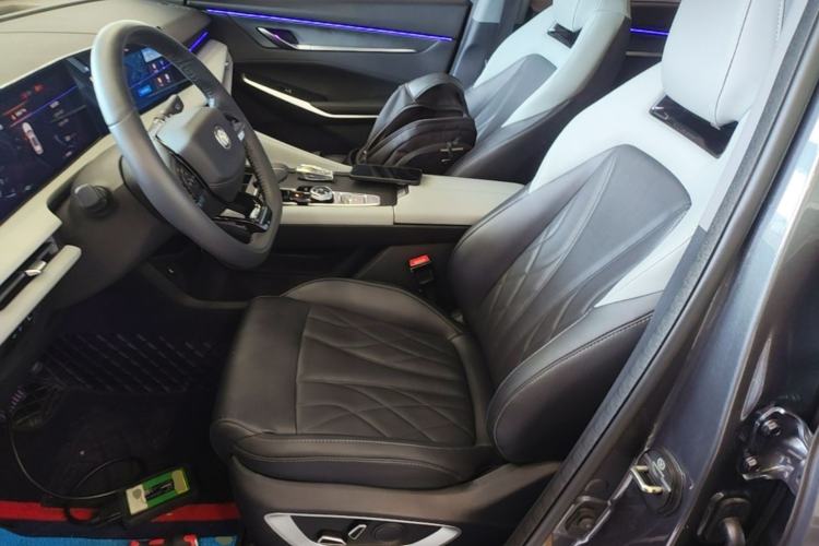 Used CHANGAN CS75 PLUS 2024 3rd Generation Champion Edition 1.5T Intelligent Drive Dynamic Model Left Front Seat