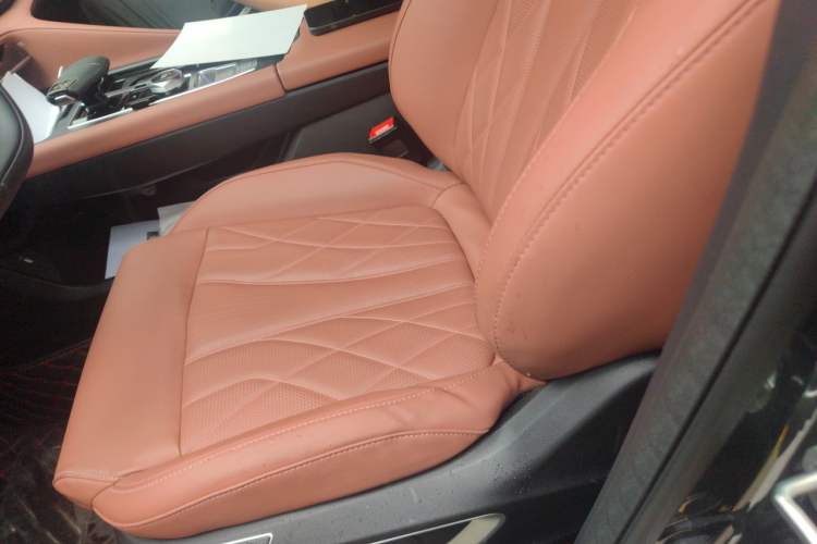 Used CHANGAN CS75 PLUS 2024 3rd Generation Champion Edition 2.0T Intelligent Drive Performance Model Left Front Seat
