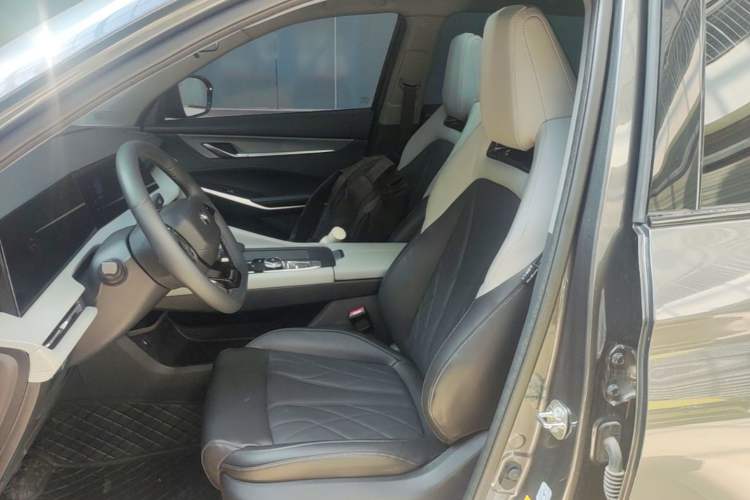 Used CHANGAN CS75 PLUS 2024 3rd Generation Champion Edition 1.5T Intelligent Drive Dynamic Model Left Front Seat