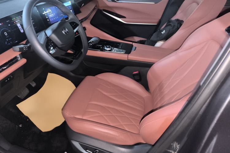 Used CHANGAN CS75 PLUS 2024 3rd Generation Champion Edition 1.5T Intelligent Drive Dynamic Model Left Front Seat