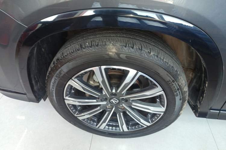 Used CHANGAN CS75 PLUS 2024 3rd Generation Champion Edition 1.5T Intelligent Drive Dynamic Model Left Front Wheel Hub