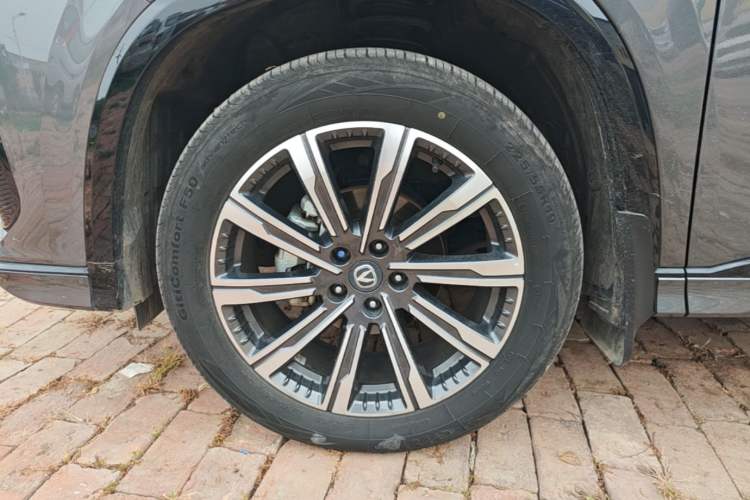 Used CHANGAN CS75 PLUS 2024 3rd Generation Champion Edition 1.5T Intelligent Drive Dynamic Model Left Front Wheel Hub