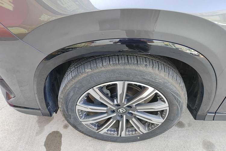 Used CHANGAN CS75 PLUS 2024 3rd Generation Champion Edition 1.5T Intelligent Drive Dynamic Model Left Front Wheel Hub
