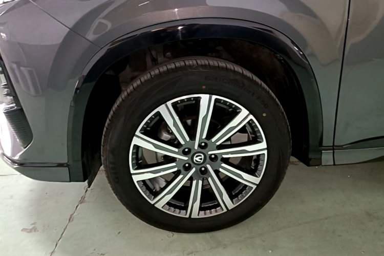 Used CHANGAN CS75 PLUS 2024 3rd Generation Champion Edition 1.5T Intelligent Drive Dynamic Model Left Front Wheel Hub