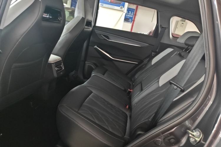 Used CHANGAN CS75 PLUS 2024 3rd Generation Champion Edition 1.5T Intelligent Drive Dynamic Model Left Rear Seat