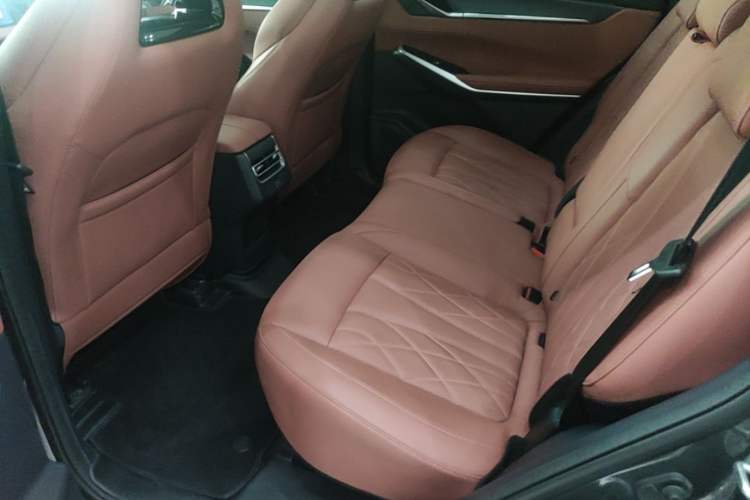Used CHANGAN CS75 PLUS 2024 3rd Generation Champion Edition 1.5T Intelligent Drive Dynamic Model Left Rear Seat