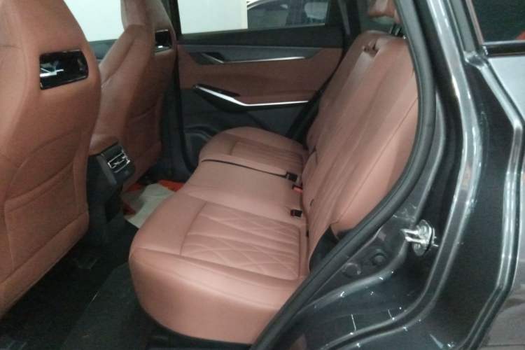 Used CHANGAN CS75 PLUS 2024 3rd Generation Champion Edition 1.5T Intelligent Drive Dynamic Model Left Rear Seat