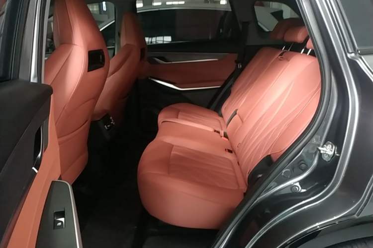 Used CHANGAN CS75 PLUS 2024 3rd Generation Champion Edition 1.5T Intelligent Drive Dynamic Model Left Rear Seat