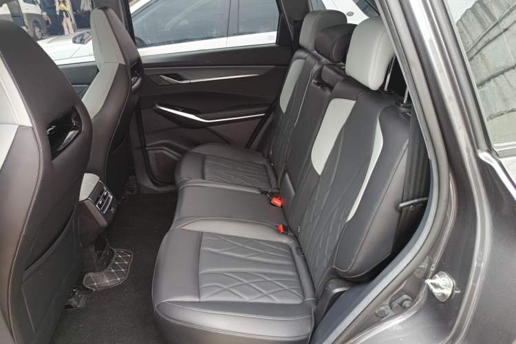 Used CHANGAN CS75 PLUS 2024 3rd Generation Champion Edition 1.5T Intelligent Drive Dynamic Model Left Rear Seat