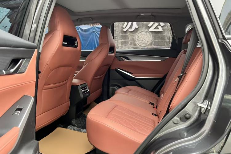 Used CHANGAN CS75 PLUS 2024 3rd Generation Champion Edition 1.5T Intelligent Drive Dynamic Model Left Rear Seat