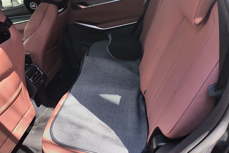 Used CHANGAN CS75 PLUS 2024 3rd Generation Champion Edition 1.5T Intelligent Drive Dynamic Model Left Rear Seat