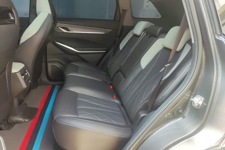 Used CHANGAN CS75 PLUS 2024 3rd Generation Champion Edition 1.5T Intelligent Drive Dynamic Model Left Rear Seat