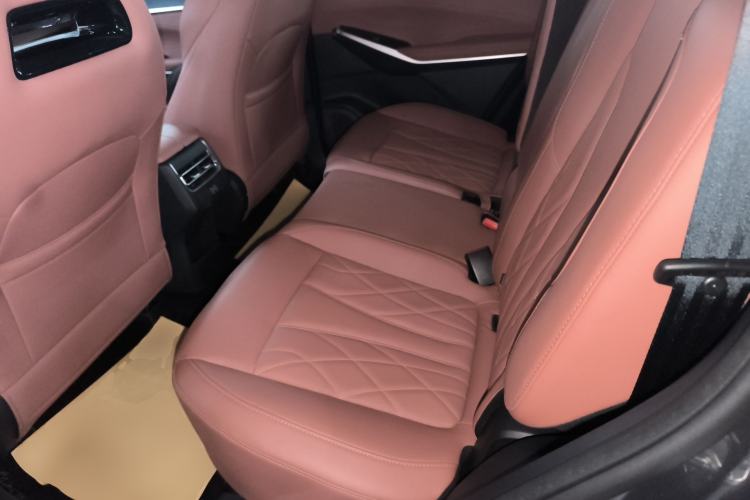 Used CHANGAN CS75 PLUS 2024 3rd Generation Champion Edition 1.5T Intelligent Drive Dynamic Model Left Rear Seat