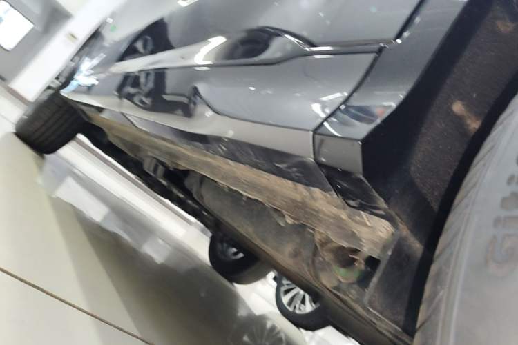 Used CHANGAN CS75 PLUS 2024 3rd Generation Champion Edition 1.5T Intelligent Drive Dynamic Model Left Side Sill