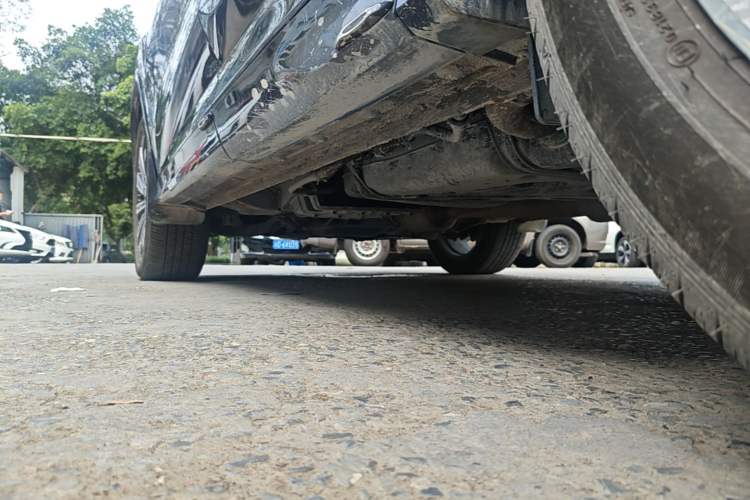 Used CHANGAN CS75 PLUS 2024 3rd Generation Champion Edition 2.0T Intelligent Drive Performance Model Left Side Sill
