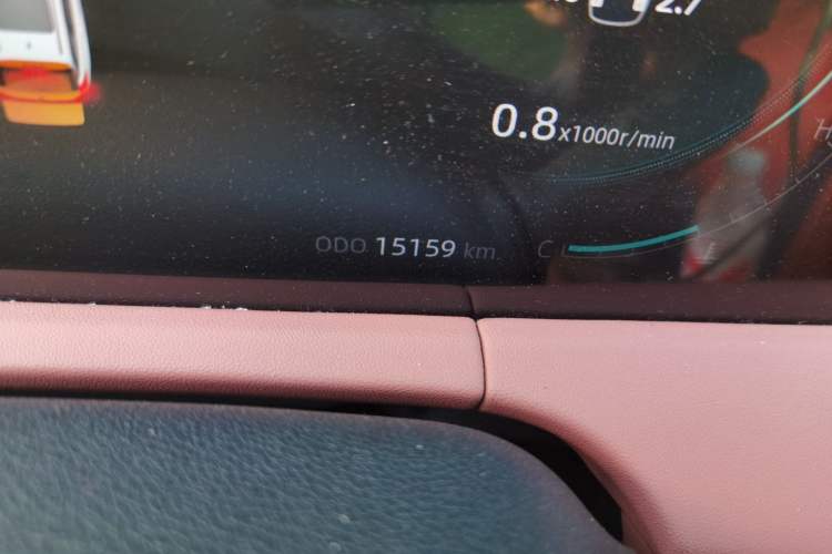 Used CHANGAN CS75 PLUS 2024 3rd Generation Champion Edition 1.5T Intelligent Drive Dynamic Model Odometer Close Up