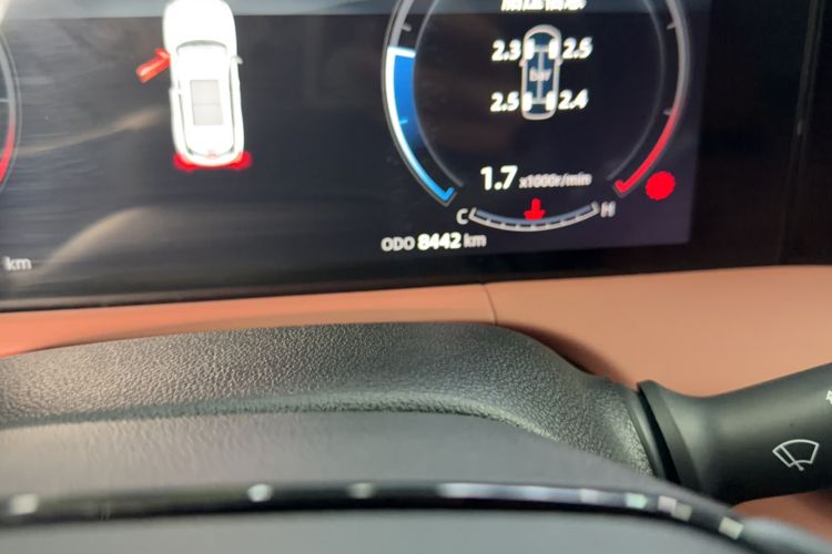 Used CHANGAN CS75 PLUS 2024 3rd Generation Champion Edition 2.0T Intelligent Drive Performance Model Odometer Close Up