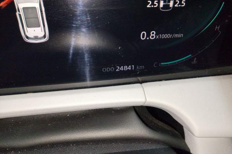 Used CHANGAN CS75 PLUS 2024 3rd Generation Champion Edition 1.5T Intelligent Drive Dynamic Model Odometer Close Up