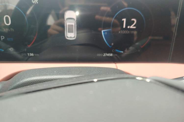 Used CHANGAN CS75 PLUS 2024 3rd Generation Champion Edition 1.5T Intelligent Drive Dynamic Model Odometer Close Up