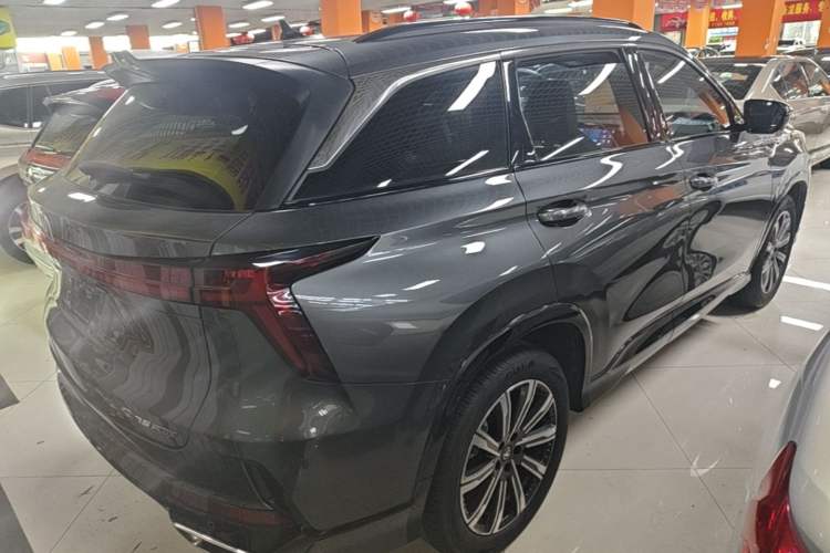 Used CHANGAN CS75 PLUS 2024 3rd Generation Champion Edition 1.5T Intelligent Drive Dynamic Model Rear Right 45 Deg