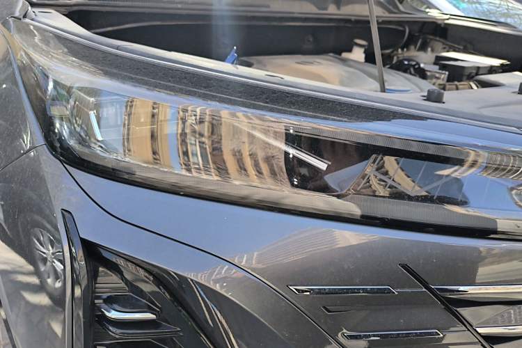 Used CHANGAN CS75 PLUS 2024 3rd Generation Champion Edition 1.5T Intelligent Drive Dynamic Model Right Front Headlight