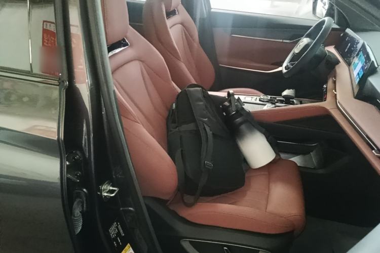 Used CHANGAN CS75 PLUS 2024 3rd Generation Champion Edition 1.5T Intelligent Drive Dynamic Model Right Front Seat