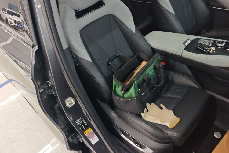 Used CHANGAN CS75 PLUS 2024 3rd Generation Champion Edition 1.5T Intelligent Drive Dynamic Model Right Front Seat