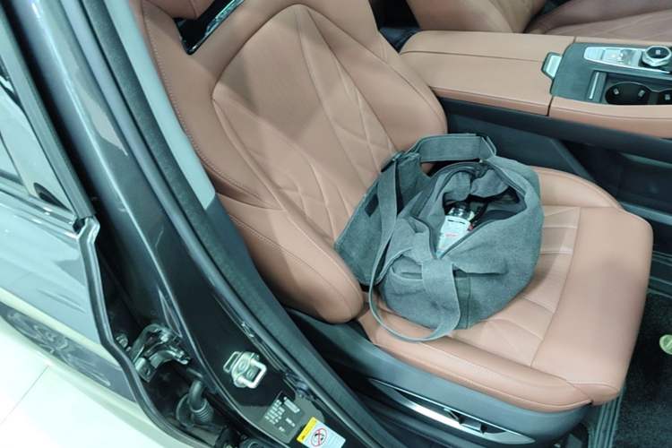 Used CHANGAN CS75 PLUS 2024 3rd Generation Champion Edition 1.5T Intelligent Drive Dynamic Model Right Front Seat
