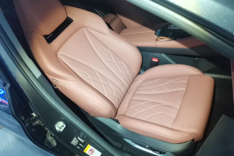 Used CHANGAN CS75 PLUS 2024 3rd Generation Champion Edition 1.5T Intelligent Drive Dynamic Model Right Front Seat