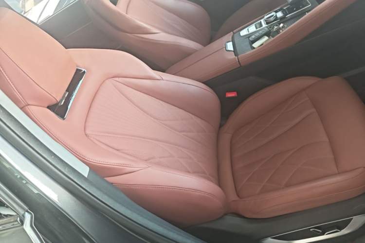 Used CHANGAN CS75 PLUS 2024 3rd Generation Champion Edition 1.5T Intelligent Drive Dynamic Model Right Front Seat