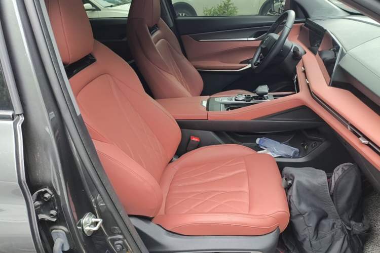 Used CHANGAN CS75 PLUS 2024 3rd Generation Champion Edition 1.5T Intelligent Drive Dynamic Model Right Front Seat