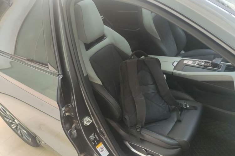 Used CHANGAN CS75 PLUS 2024 3rd Generation Champion Edition 1.5T Intelligent Drive Dynamic Model Right Front Seat