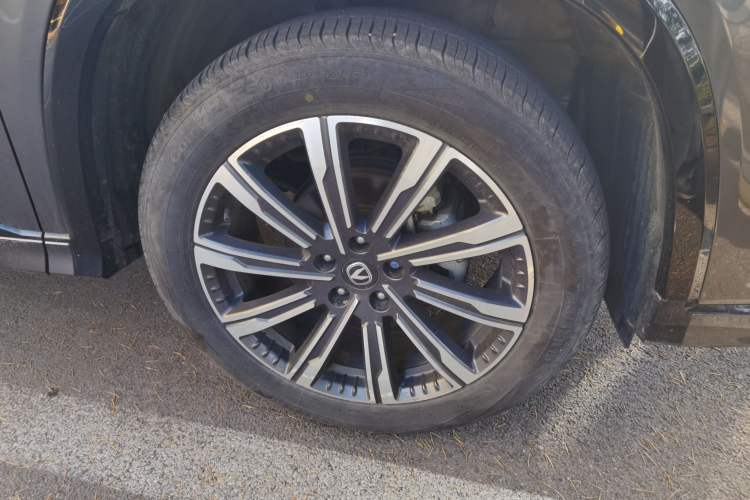 Used CHANGAN CS75 PLUS 2024 3rd Generation Champion Edition 1.5T Intelligent Drive Dynamic Model Right Front Wheel Hub