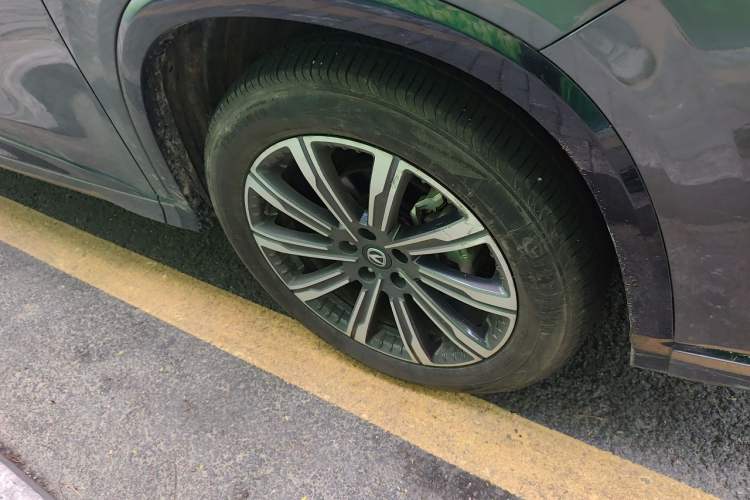 Used CHANGAN CS75 PLUS 2024 3rd Generation Champion Edition 1.5T Intelligent Drive Dynamic Model Right Front Wheel Hub