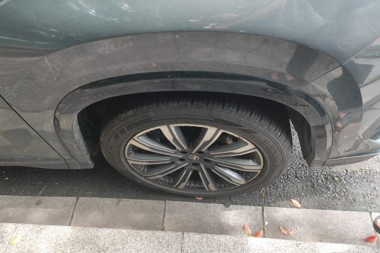 Used CHANGAN CS75 PLUS 2024 3rd Generation Champion Edition 1.5T Intelligent Drive Dynamic Model Right Front Wheel Hub