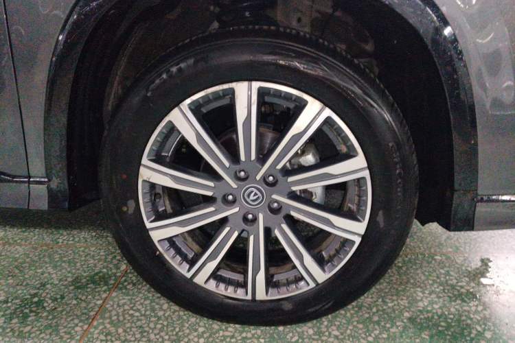 Used CHANGAN CS75 PLUS 2024 3rd Generation Champion Edition 1.5T Intelligent Drive Dynamic Model Right Front Wheel Hub