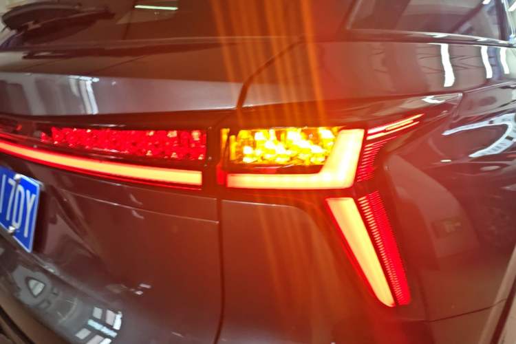 Used CHANGAN CS75 PLUS 2024 3rd Generation Champion Edition 1.5T Intelligent Drive Dynamic Model Right Rear Taillight