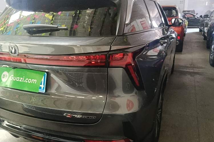 Used CHANGAN CS75 PLUS 2024 3rd Generation Champion Edition 1.5T Intelligent Drive Dynamic Model Right Rear Taillight