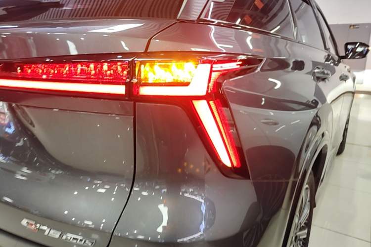 Used CHANGAN CS75 PLUS 2024 3rd Generation Champion Edition 1.5T Intelligent Drive Dynamic Model Right Rear Taillight
